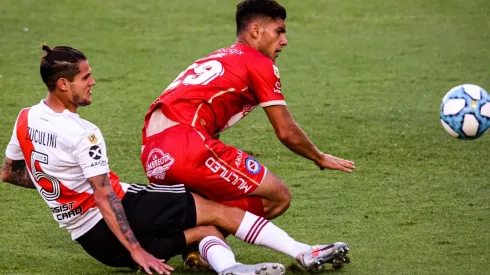 River recibe a Argentinos Juniors por la primera fecha de la Zona Campeonato y vas a poder vivirlo con los relatos de Atilio Costa Febre.
