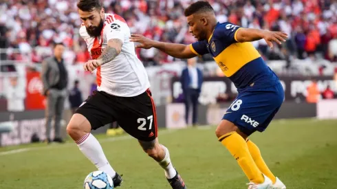 El partido entre River y Boca por la Copa Diego Maradona podría jugarse el sábado 2 de enero a partir de las 20 horas en la Bombonera.
