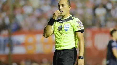 Fernando Espinoza será el árbitro entre River y Arsenal del próximo domingo
