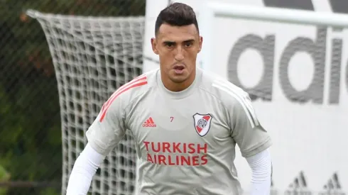 El delantero volvió a las prácticas luego de haber estado aislado en su domicilio los últimos 10 días.