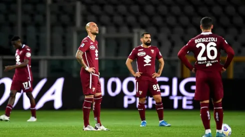 Torino lanzó una camiseta en honor a su amistad con River, la misma es blanca con una banda bordó cruzada, en la misma se puede leer la frase amistad eterna.
