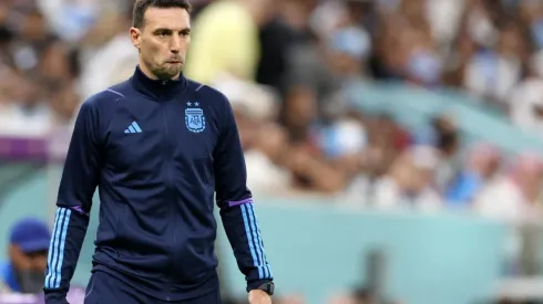 Lionel Scaloni probó nuevamente con línea de cuatro para enfrentar a Croacia.
