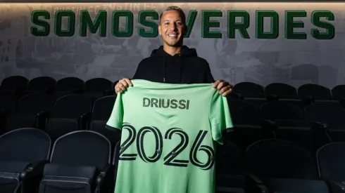 Sebastián Driussi estampó la firma y seguirá jugando en la MLS.
