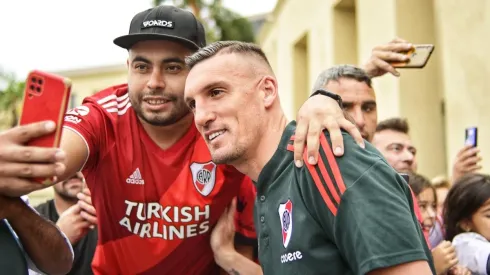 River se acercó a saludar a los hinchas tras el enojo de anoche