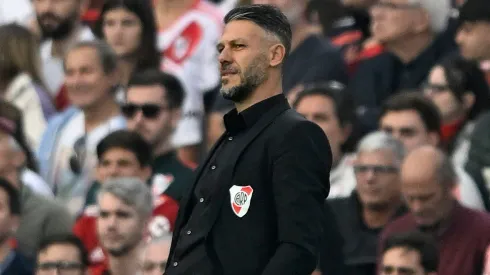 Demichelis planifica el partido contra Defensa.