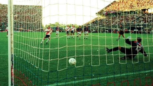 Saviola anotó de penal ante San Lorenzo.
