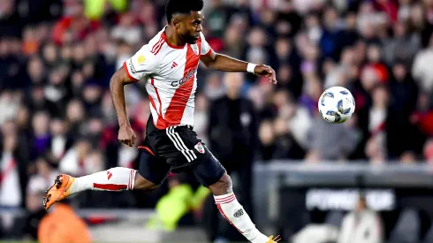 Borja marcó un doblete vs Arsnal