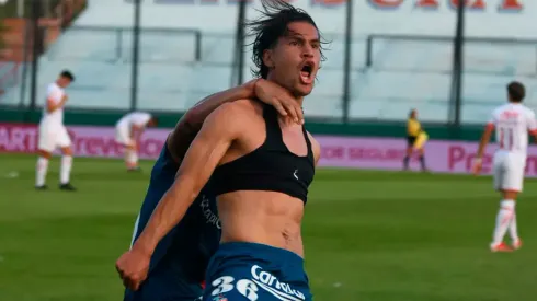 Flabian Londoño marcó dos goles con la camiseta de Arsenal.
