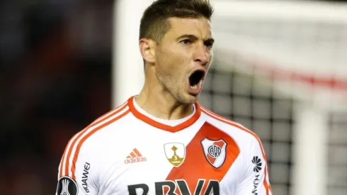 ¿Cómo podría encajar Alario en una posible vuelta a River?