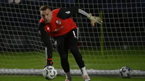 El Pulpo Armani, entre algodones: podría perderse el último amistoso de pretemporada.