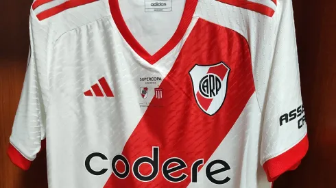 La camiseta que usará River esta noche.
