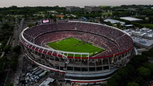 Conmebol recorrió el Monumental, posible sede de la final de la Libertadores. Foto: Getty
