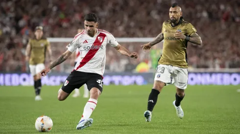 Santiago Simón, el todoterreno del mediocampo de River (Foto: IMAGO).
