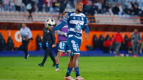 Salomón Rondón le metió tres goles al Necaxa de Paradela y Palavecino.
