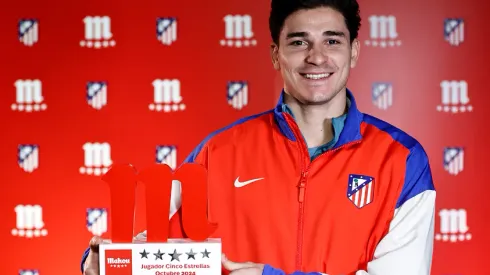 Festeja la Araña: Julián Álvarez recibió un premio en Atlético Madrid