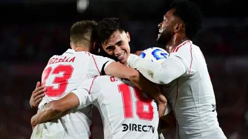 Pronósticos Racing vs River: el Millo busca cerrar el año con una alegría en el clásico