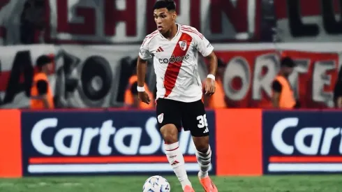 Ulises Giménez celebró su debut en River.