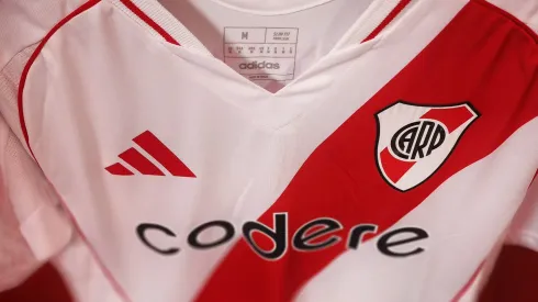 El Millonario tendrá nuevo sponsor en su camiseta.