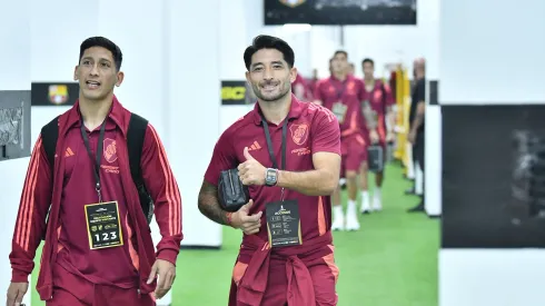 Gallardo sorprendió con quién dejó afuera del banco en Guayaquil.