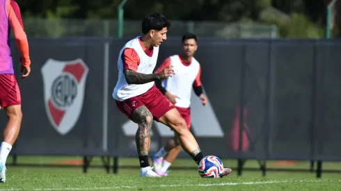 River ya se entrena con la nueva pelota del Mundial.
