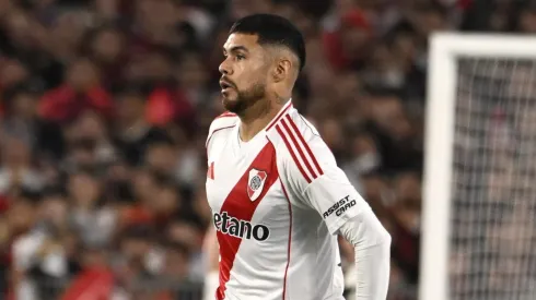 El chileno no va desde el arranque frente a Urawa Red Diamonds.