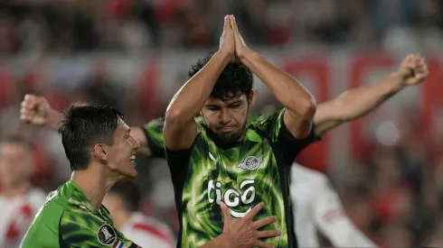 El ex River Rojas empató para Libertad y pidió perdón.