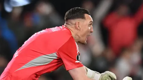 Armani se mostró muy emocionado tras la clasificación.