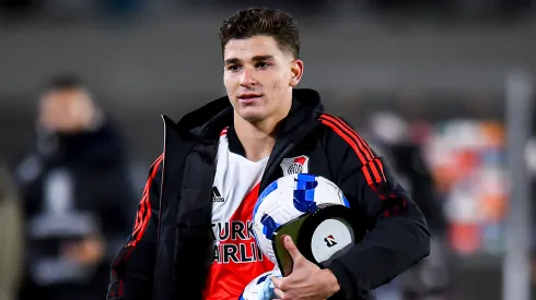 Julián sigue brillando en Europa.