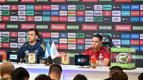 Dos dirigentes de River presentes en la conferencia del Superclásico.