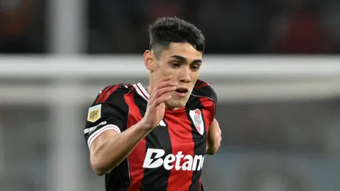 Lencina renovó contrato con River.