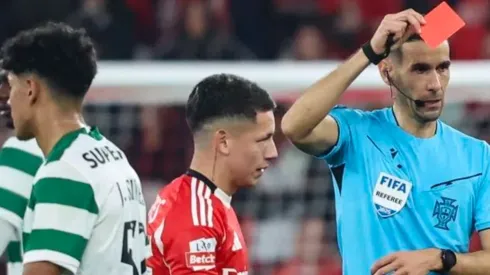 Prestianni vio la roja ante Sporting.