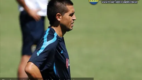 Riquelme habla y entrena