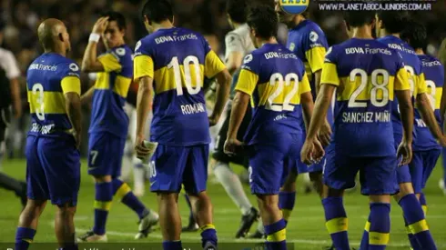 Boca empató ante Vélez y se alejó de la punta