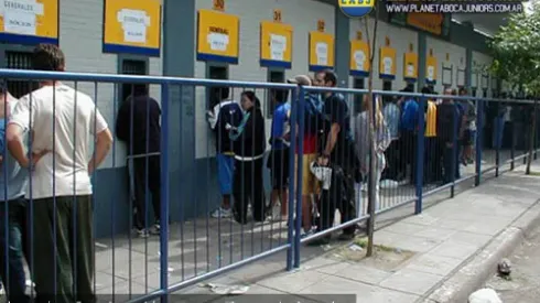 Dos mil entradas para adherentes contra Arsenal