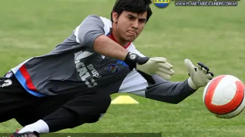 Ustari, primer refuerzo para Boca