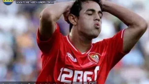 Acosta rescindió su contrato con Sevilla