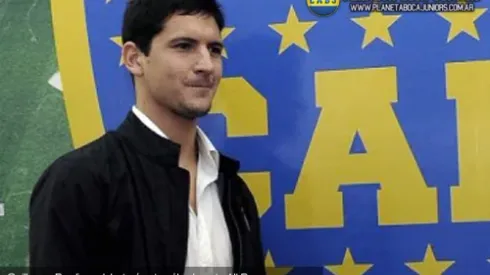 Burdisso ya está en Argentina y será titular