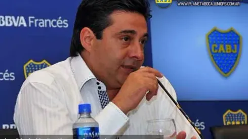 Angelici: “Riquelme no ve su vida lejos de Boca”