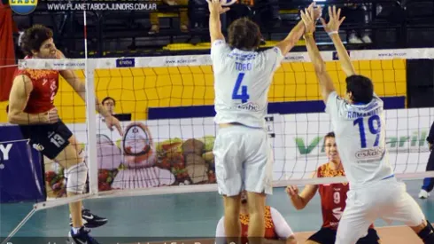 El equipo de vóley estiró la ventaja