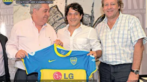 Zemborain: “No me gusta la camiseta rosa”
