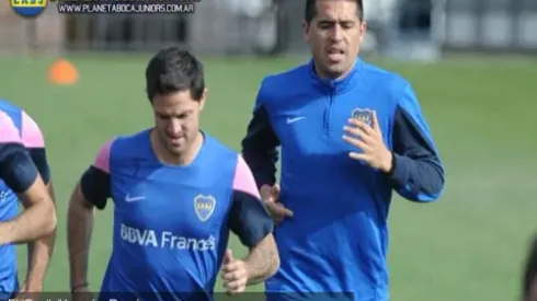 Martínez: “Yo pienso que Riquelme va a seguir”