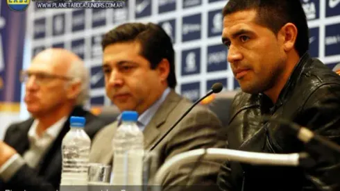 Angelici: “Estamos fastidiosos con Riquelme”