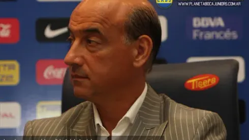 London: “Angelici tiene decidido que Boca se retire del mercado”
