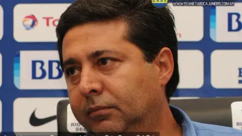 Angelici: "No me molestaría que un jugador de Boca cambie la camiseta con uno de River"
