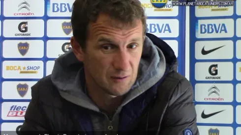 Arruabarrena: "Tevez demuestra que ama al club y a los colores"