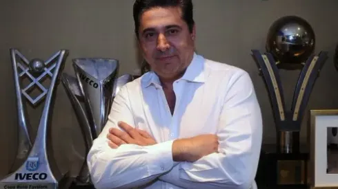 Angelici: “Los que me filmaron son socios de Boca”