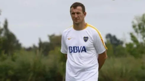 Mantiene la base