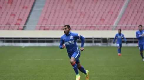 Debutó Tevez en China