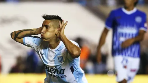 Racing ofertó por Centurión
