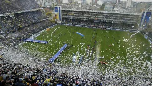 Comparativa: así es La Bombonera en FIFA y PES 2018